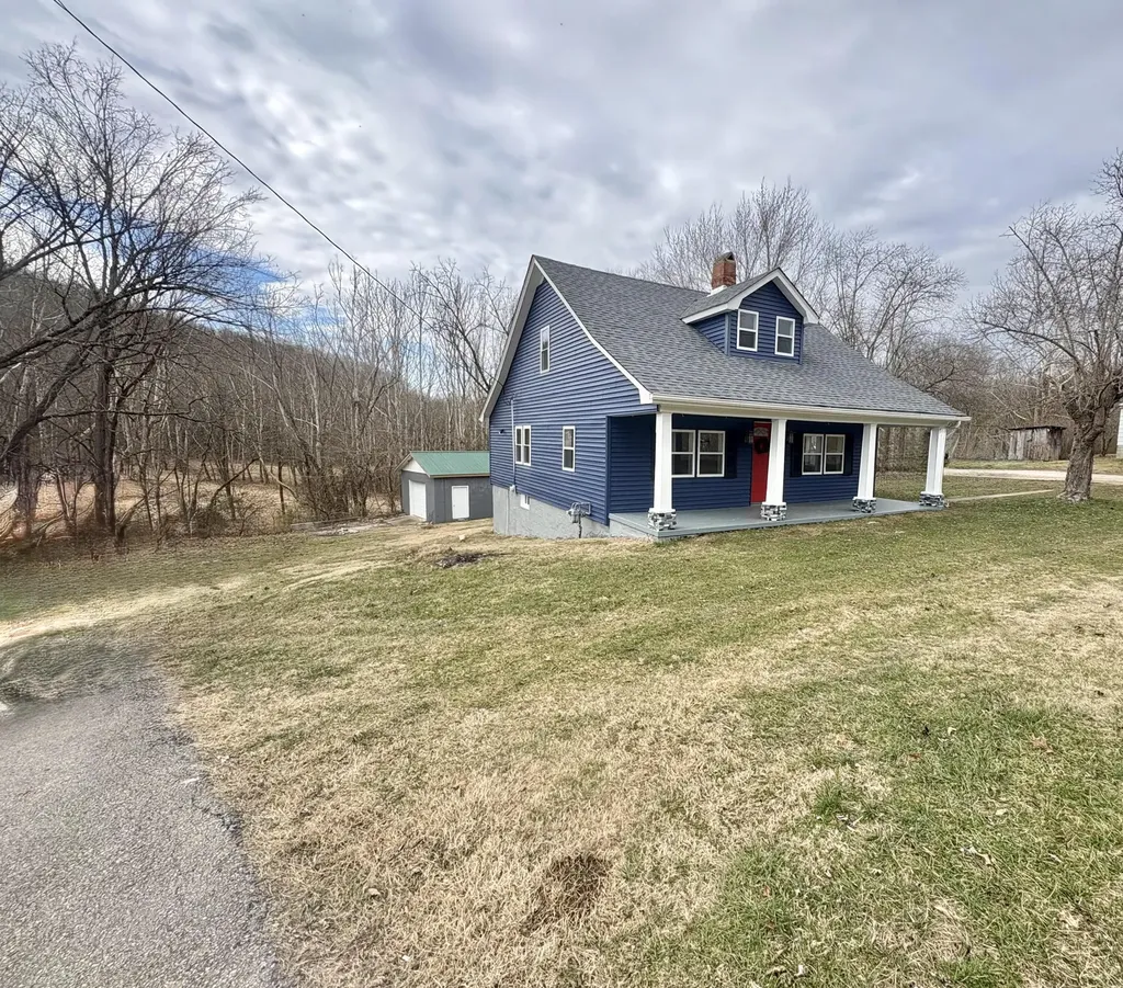 1121 Winchester Road Irvine KY 40336