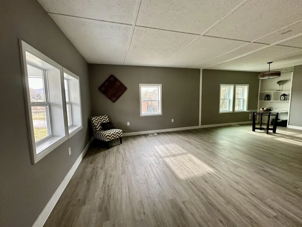 1121 Winchester Road Irvine KY 40336