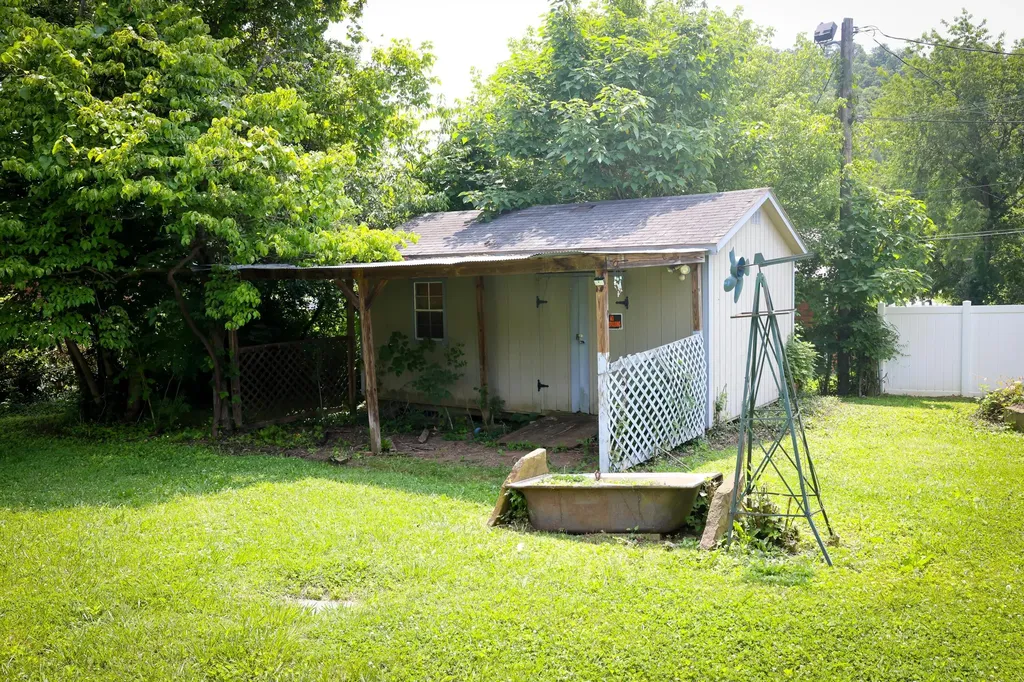 91 Jones Street Manchester KY 40962