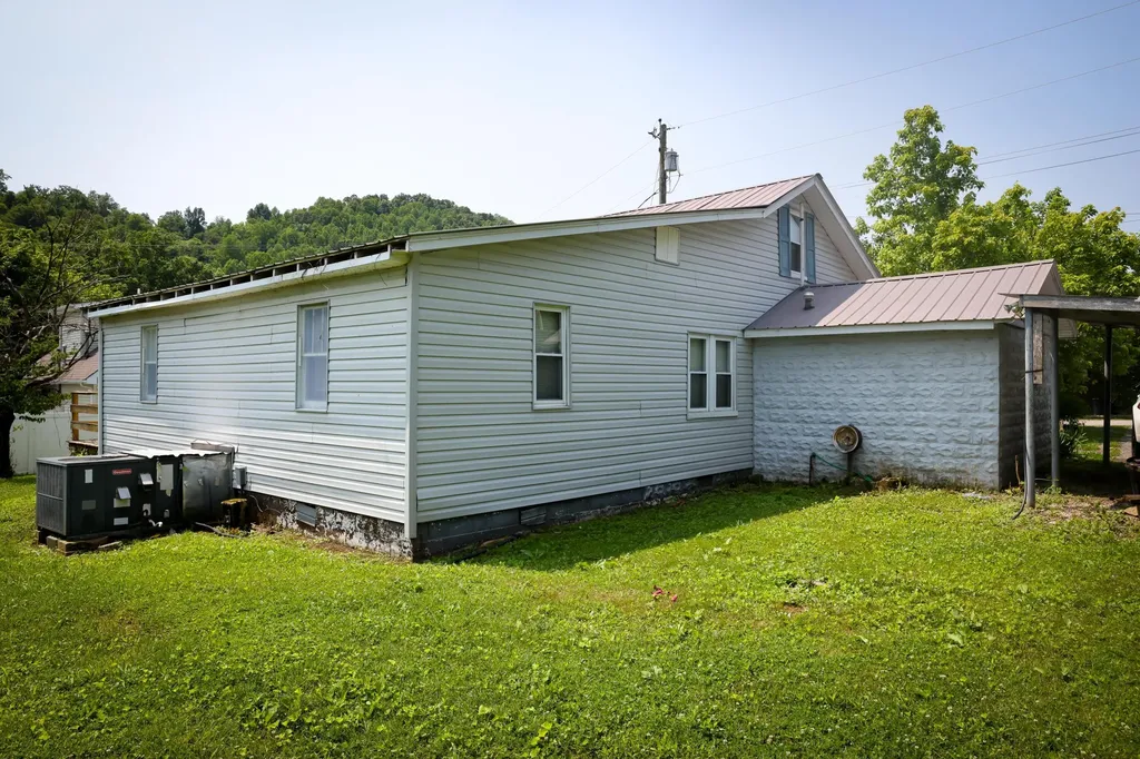 91 Jones Street Manchester KY 40962
