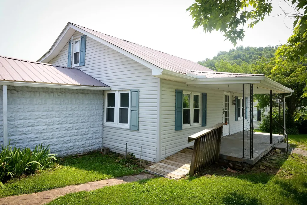 91 Jones Street Manchester KY 40962
