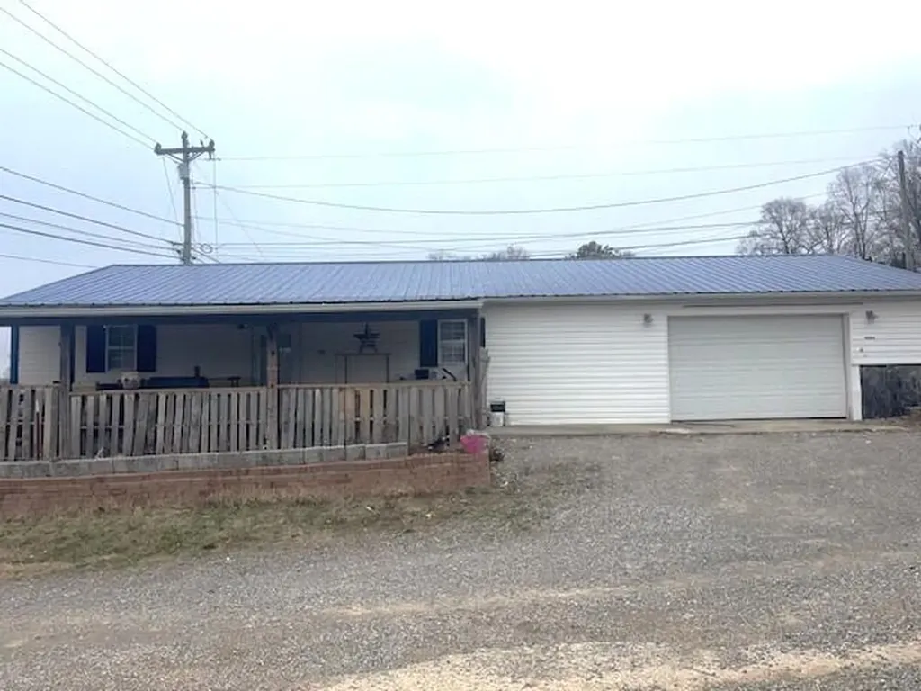 20 Roberts Road Monticello KY 42633