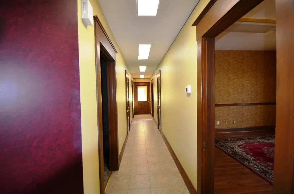 333 S Main Street Harrodsburg KY 40330