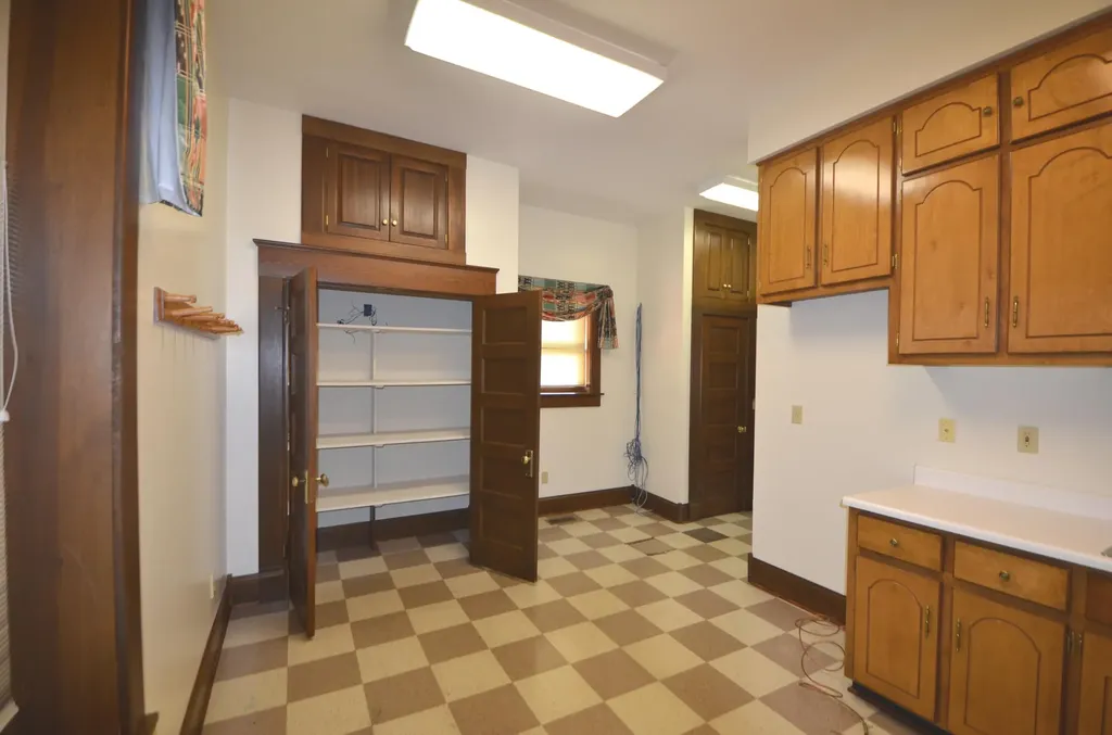 333 S Main Street Harrodsburg KY 40330