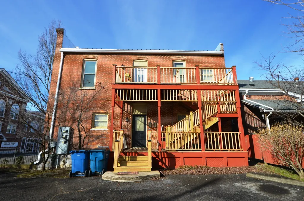333 S Main Street Harrodsburg KY 40330