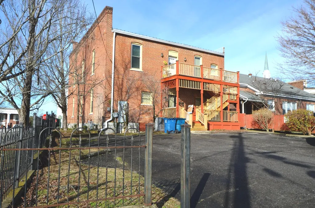 333 S Main Street Harrodsburg KY 40330
