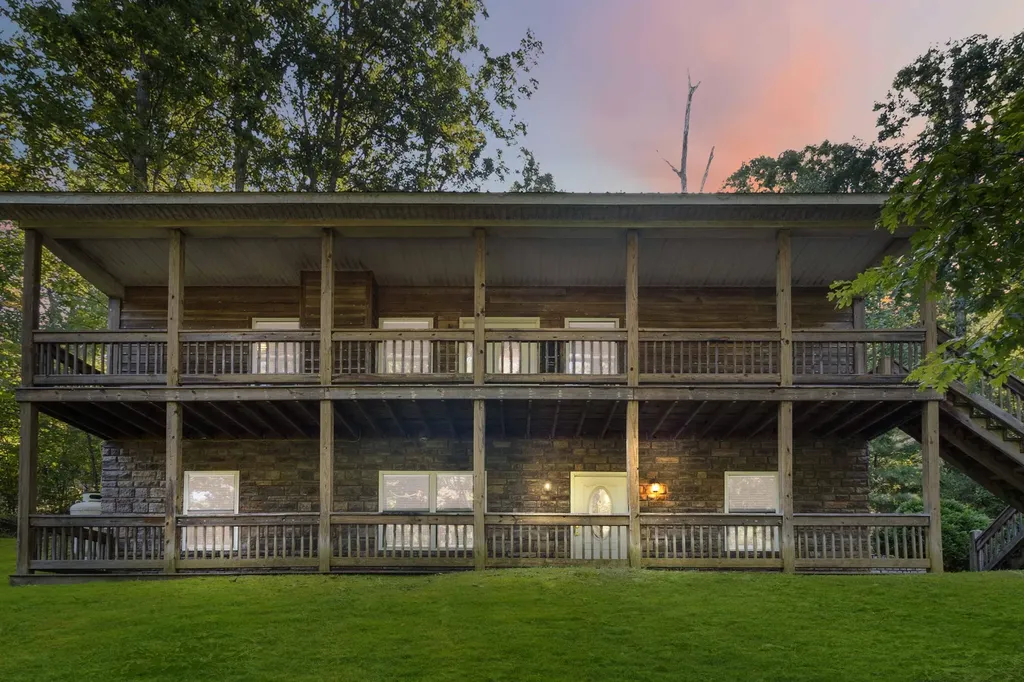 620 Harmony Lane Burnside KY 42519
