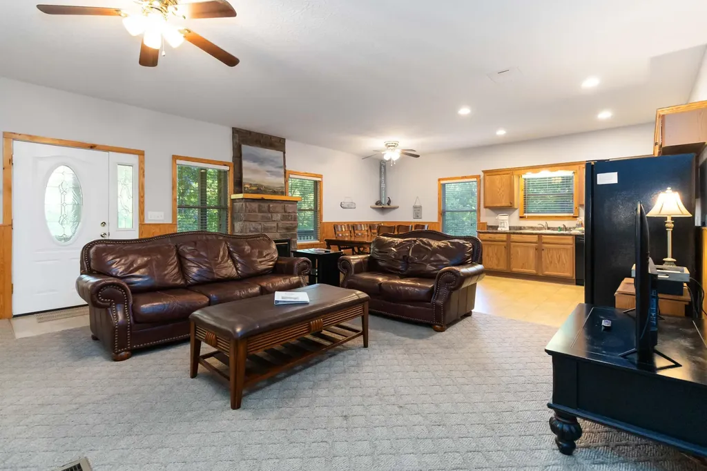 620 Harmony Lane Burnside KY 42519