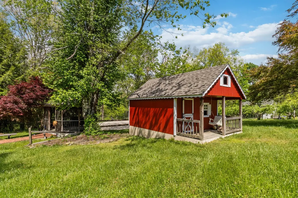 484 Woods Edge Drive London KY 40741