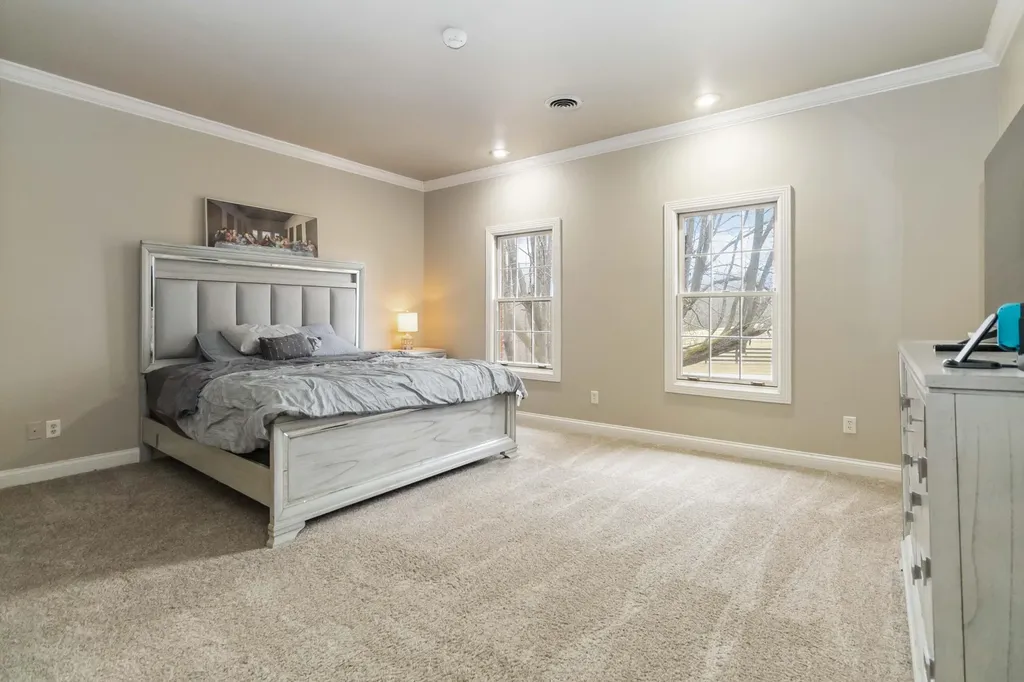 484 Woods Edge Drive London KY 40741