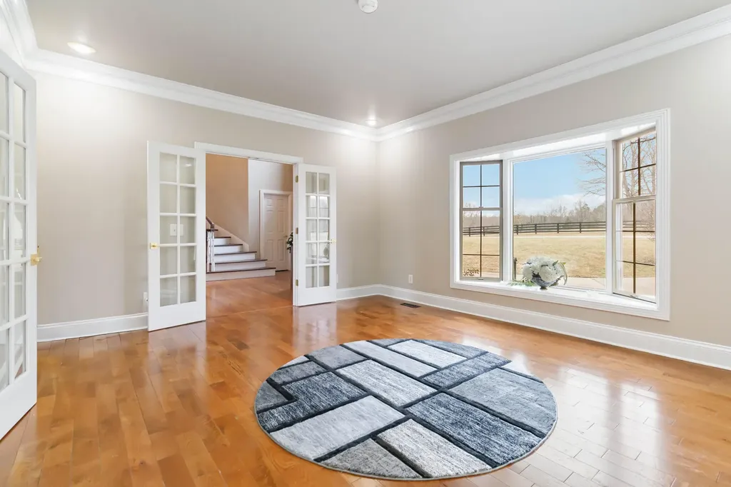 484 Woods Edge Drive London KY 40741