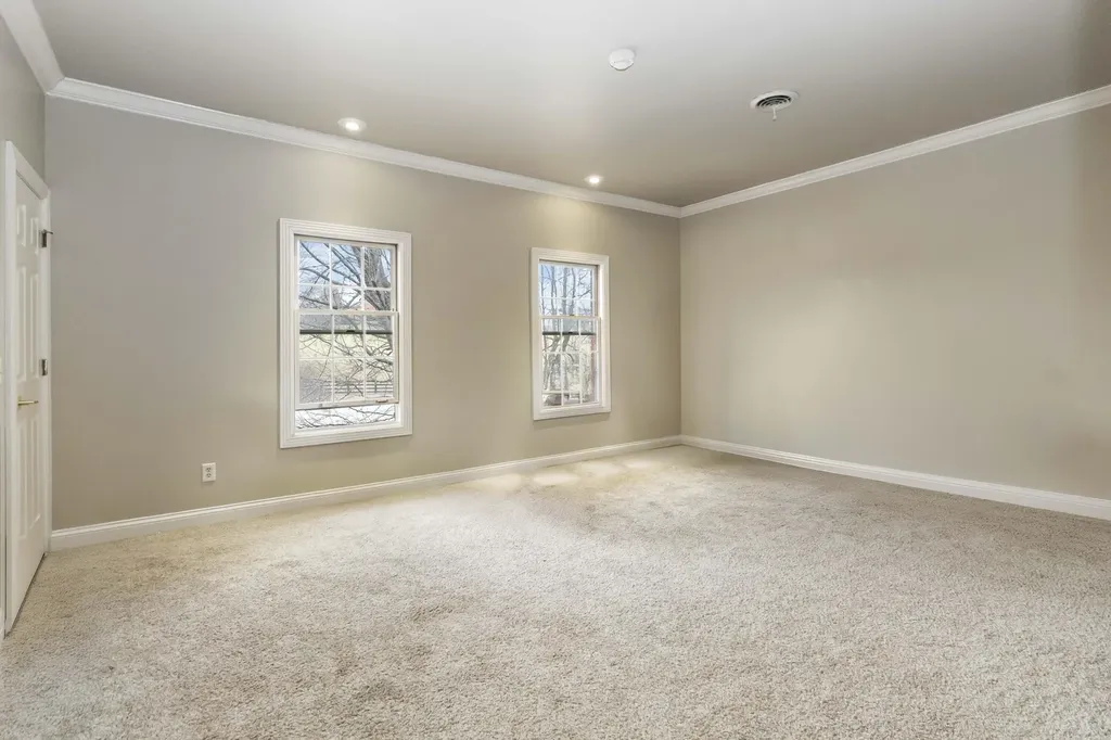 484 Woods Edge Drive London KY 40741