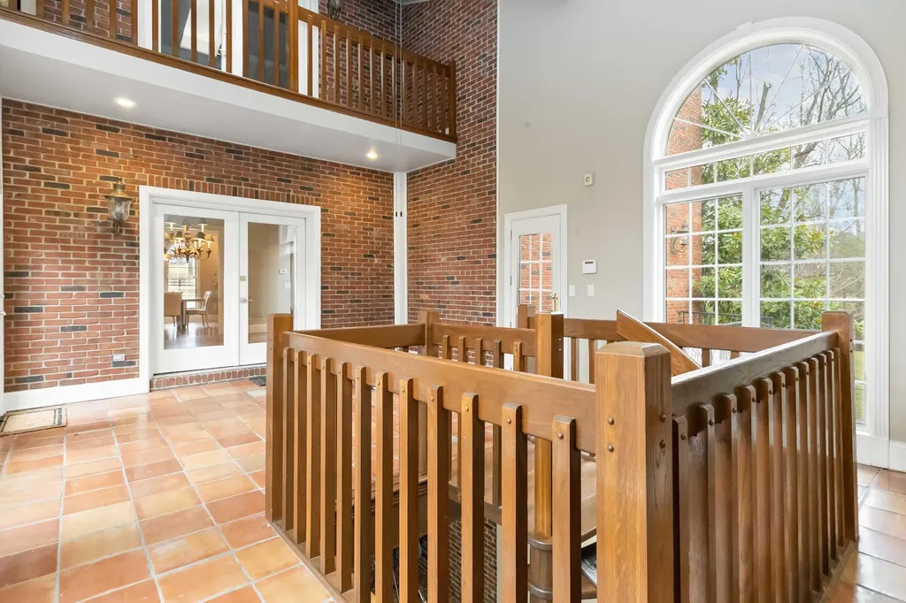 484 Woods Edge Drive London KY 40741