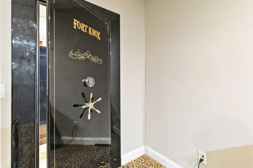 484 Woods Edge Drive London KY 40741