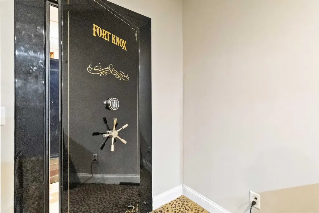 484 Woods Edge Drive London KY 40741