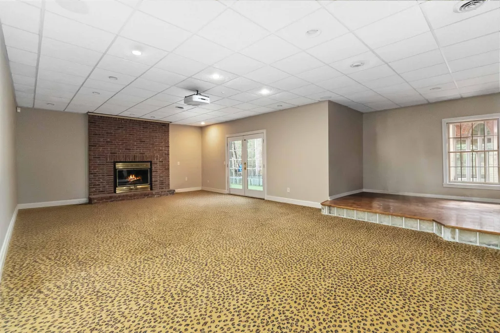 484 Woods Edge Drive London KY 40741