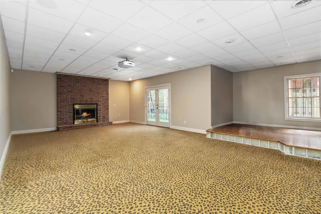 484 Woods Edge Drive London KY 40741