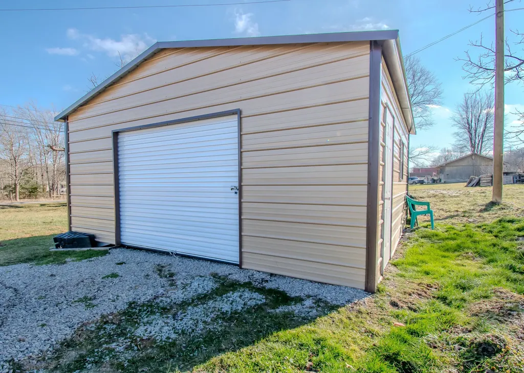 3035 S Highway 211 Salt Lick KY 40371