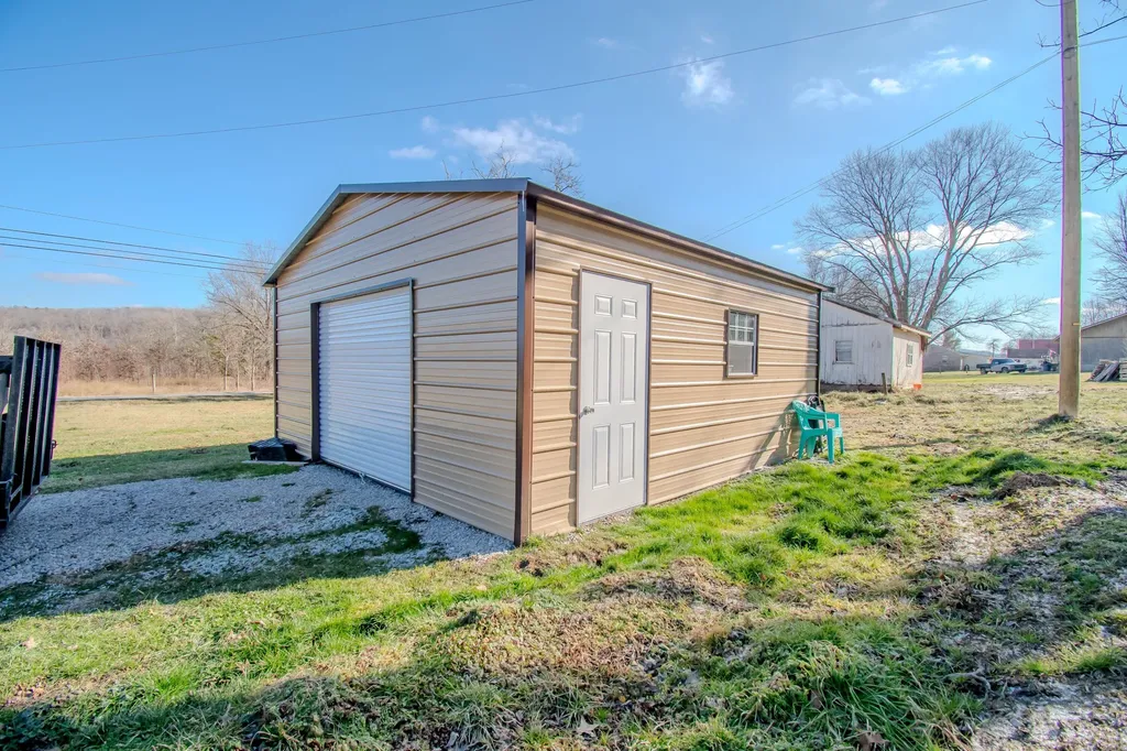 3035 S Highway 211 Salt Lick KY 40371