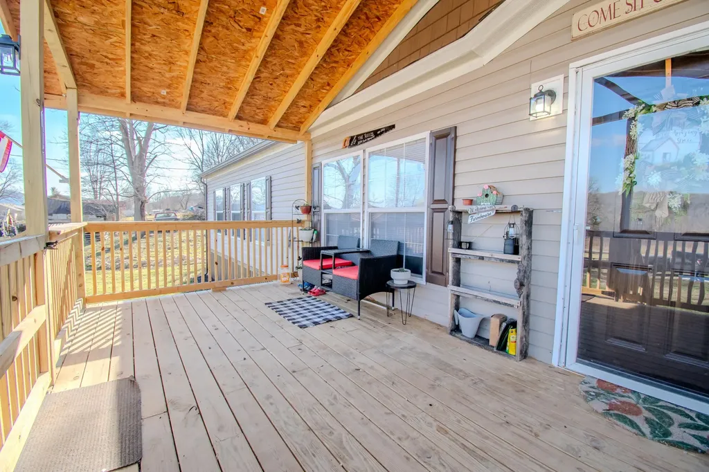 3035 S Highway 211 Salt Lick KY 40371