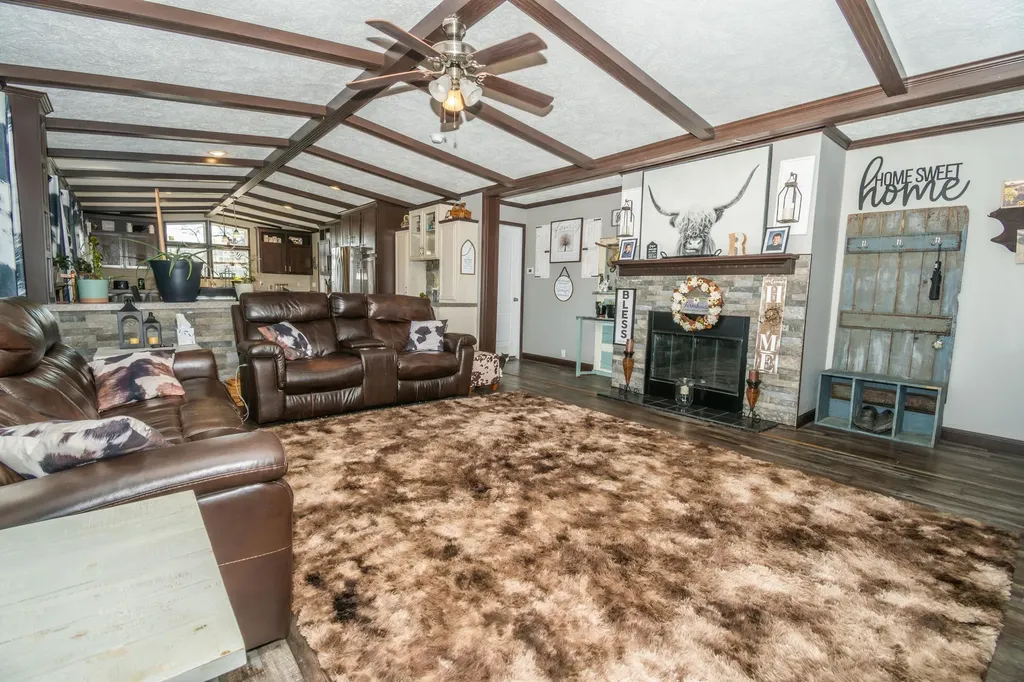 3035 S Highway 211 Salt Lick KY 40371