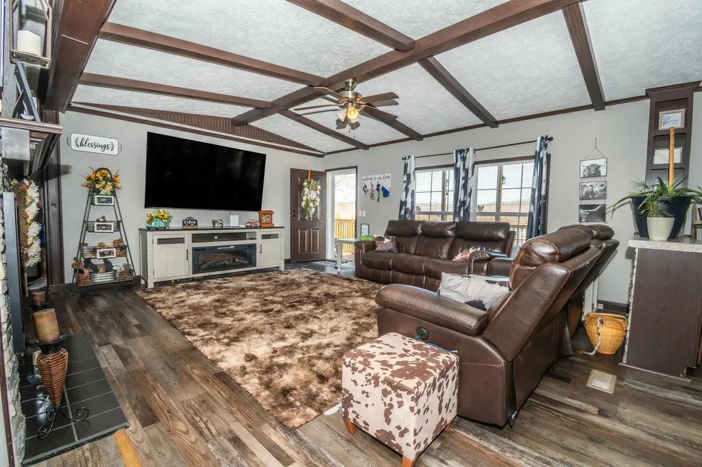 3035 S Highway 211 Salt Lick KY 40371