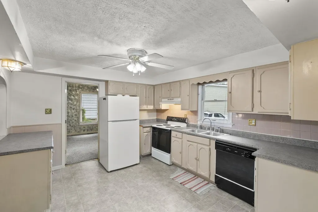 722 Bryant's Camp Road Lancaster KY 40444