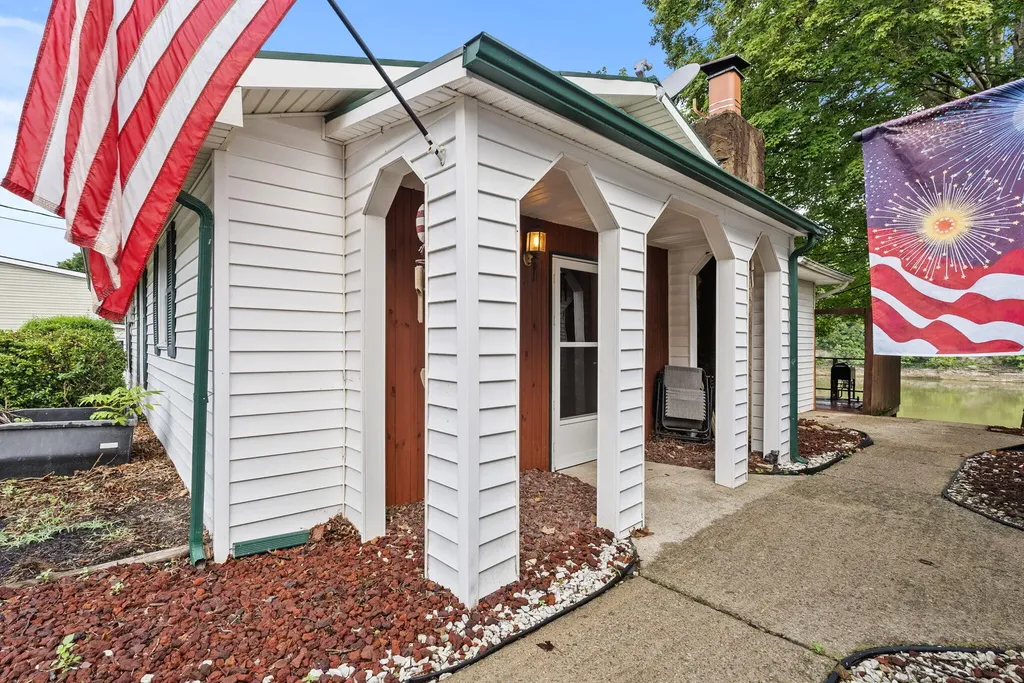 722 Bryant's Camp Road Lancaster KY 40444