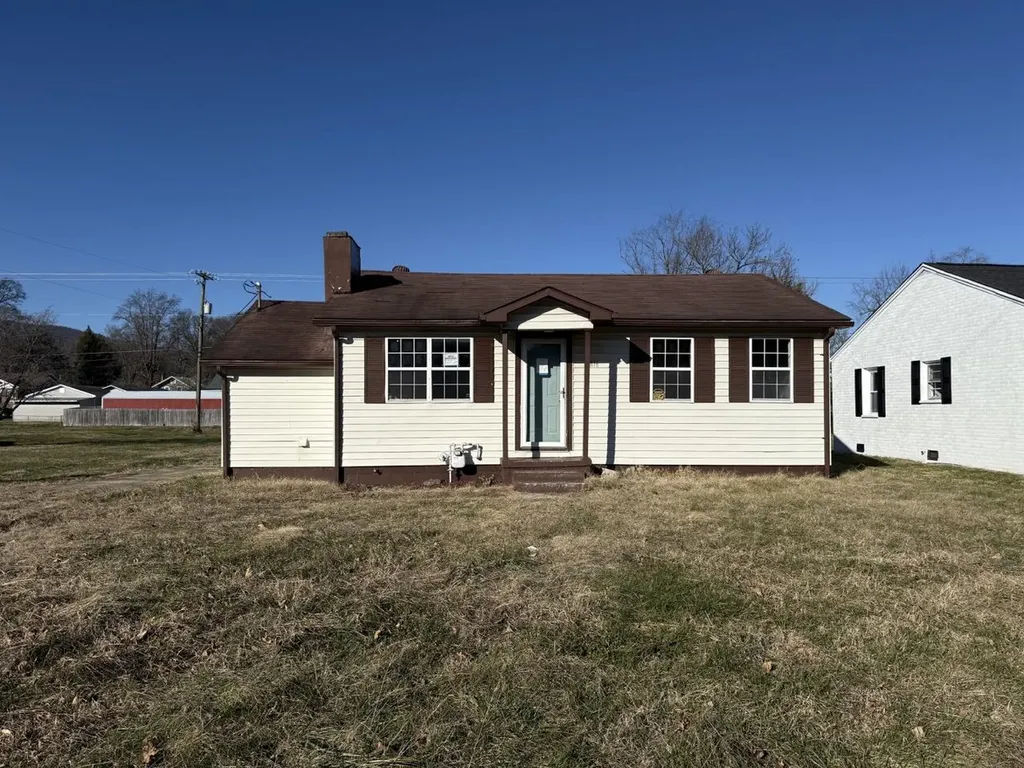 816 W Chester Avenue Middlesboro KY 40965