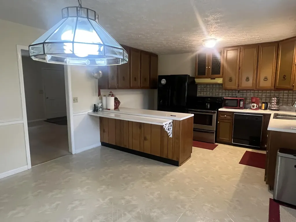 228 Circle Drive Morehead KY 40351