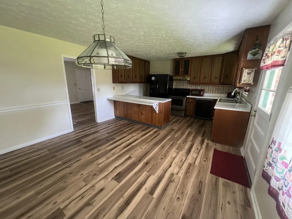 228 Circle Drive Morehead KY 40351