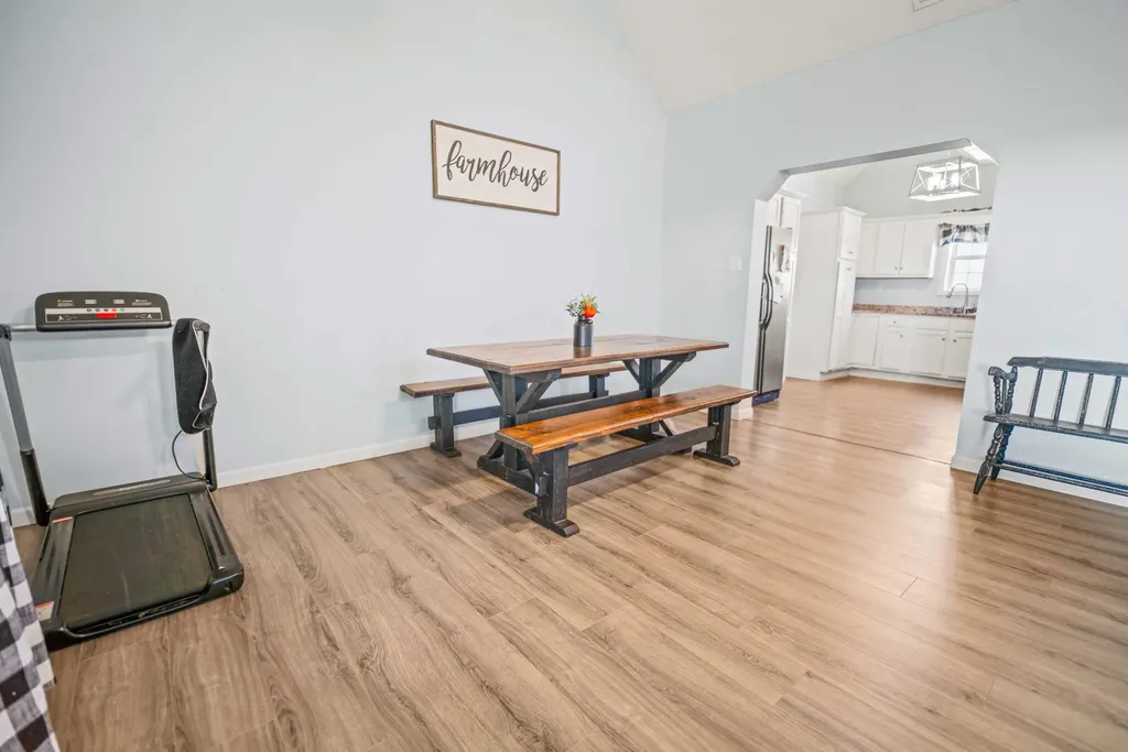 38 Beech Grove Road Nancy KY 42544