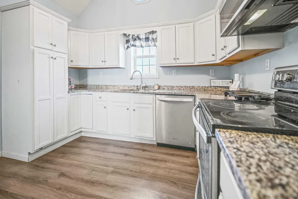 38 Beech Grove Road Nancy KY 42544