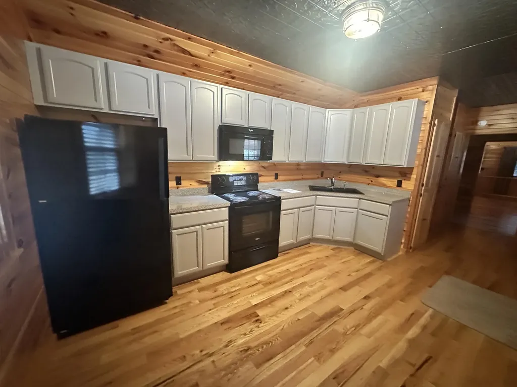 572 Paradise Drive Rogers KY 41365