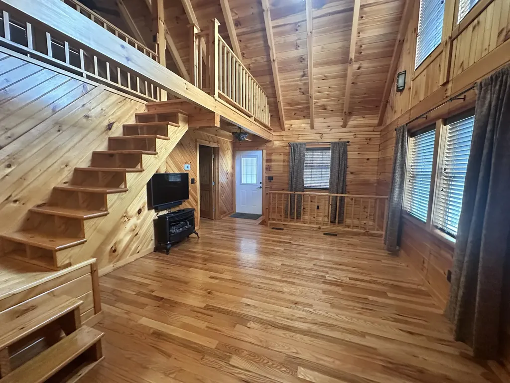 572 Paradise Drive Rogers KY 41365