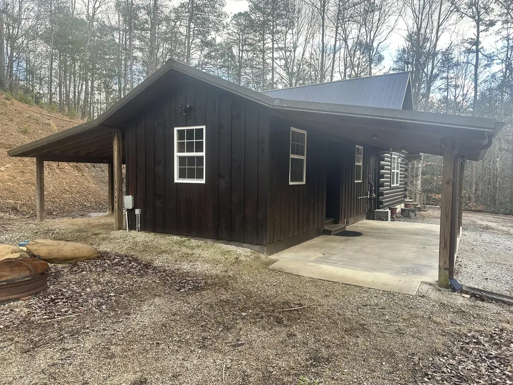 572 Paradise Drive Rogers KY 41365