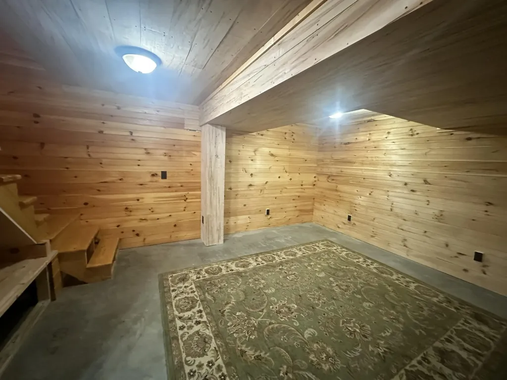 572 Paradise Drive Rogers KY 41365