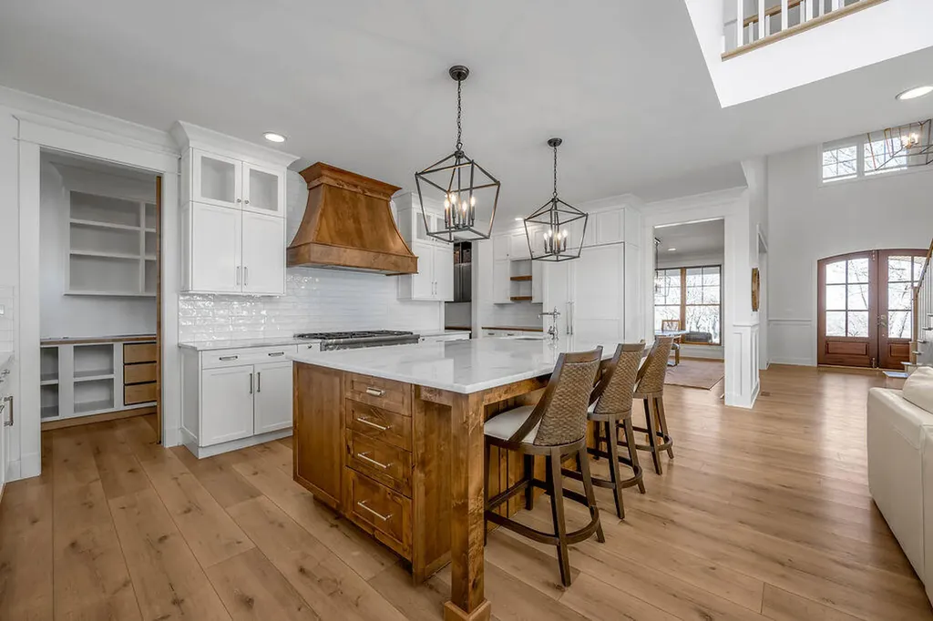3288 Delong Road Lexington KY 40515