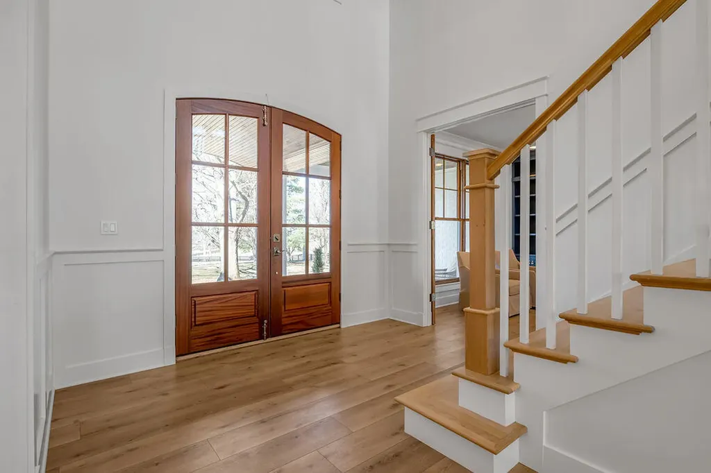 3288 Delong Road Lexington KY 40515