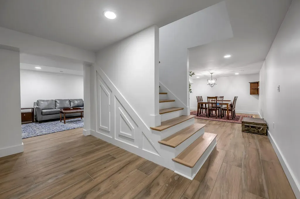 3288 Delong Road Lexington KY 40515