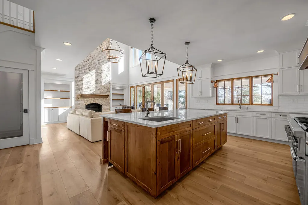 3288 Delong Road Lexington KY 40515