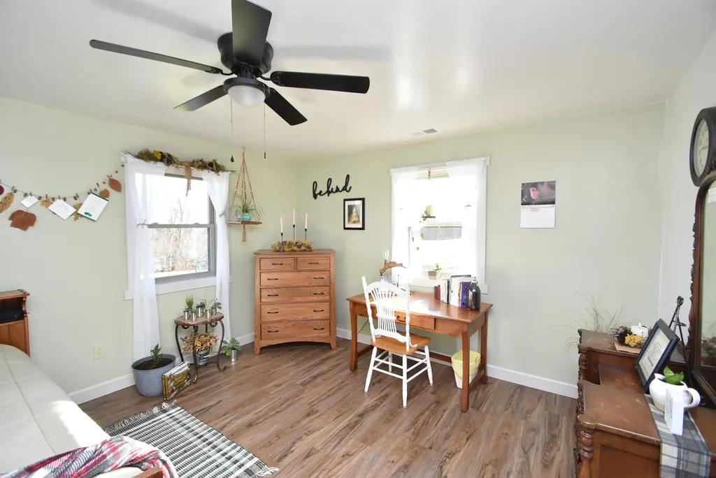 4555 Ky-433 Mackville KY 40040