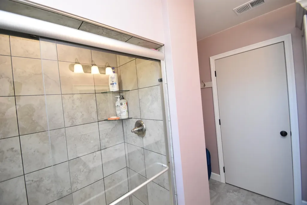 4555 Ky-433 Mackville KY 40040