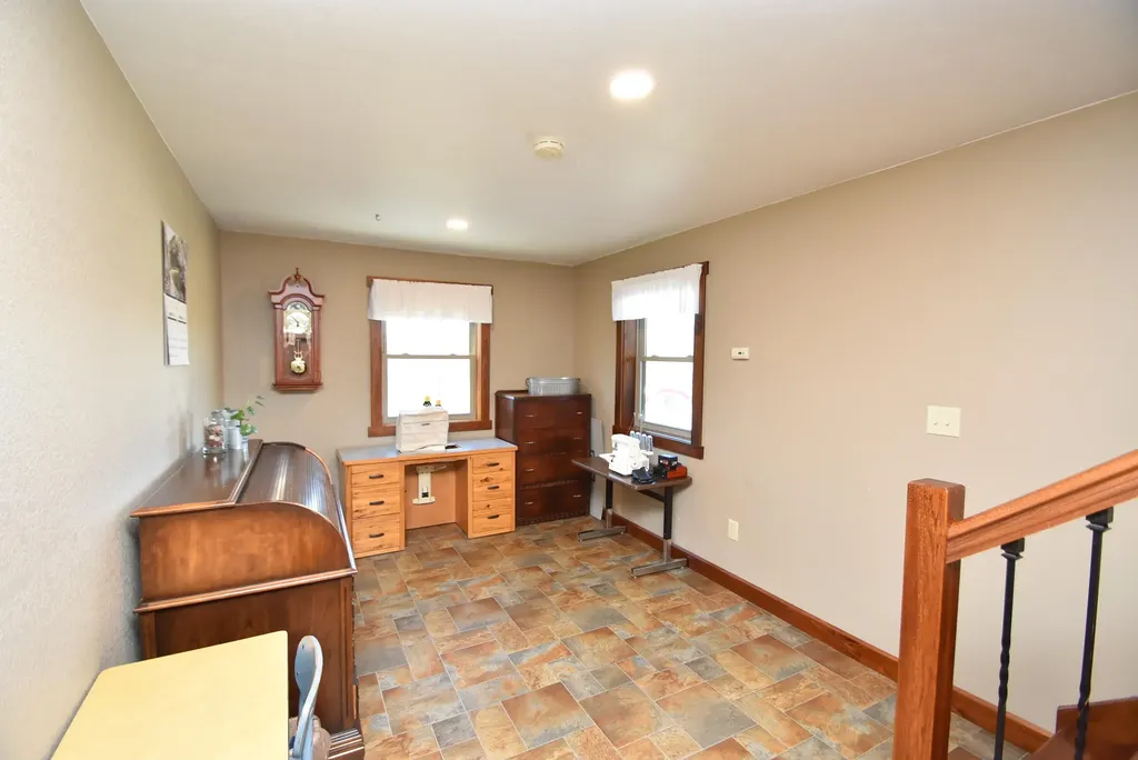 4555 Ky-433 Mackville KY 40040
