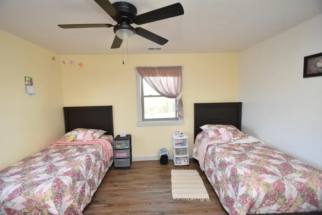 4555 Ky-433 Mackville KY 40040