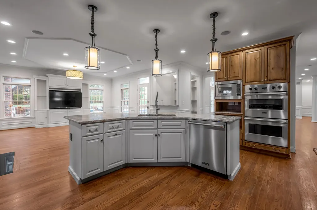 1056 High Point Drive Nicholasville KY 40356