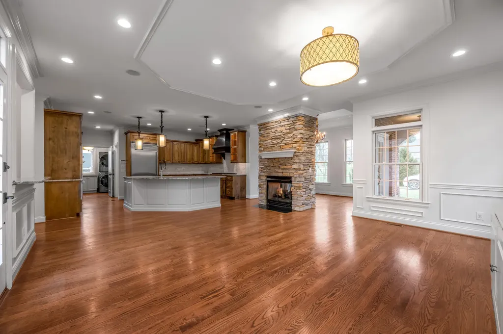 1056 High Point Drive Nicholasville KY 40356