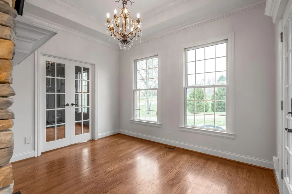 1056 High Point Drive Nicholasville KY 40356