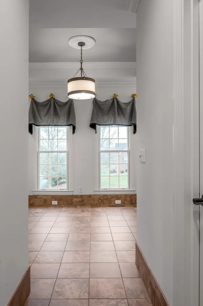1056 High Point Drive Nicholasville KY 40356