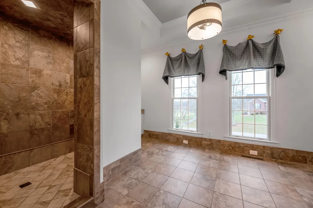 1056 High Point Drive Nicholasville KY 40356